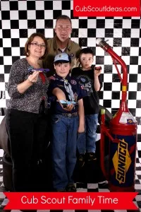 cub scout family time pinewood derby