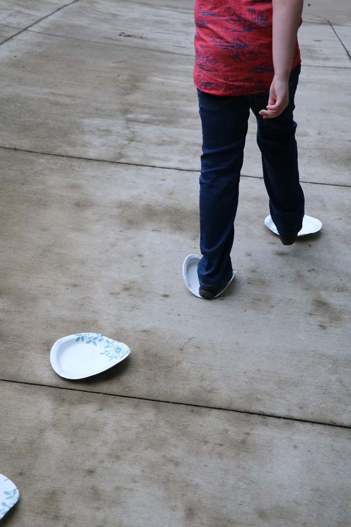paper plate shuffle game