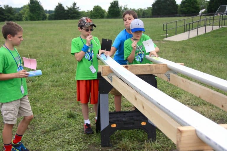 How to Make Recycled Raingutter Regatta Boats » Cub Scout Ideas