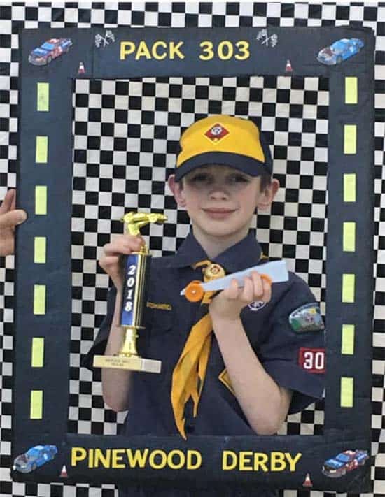 Fun photo frame for pinewood derby